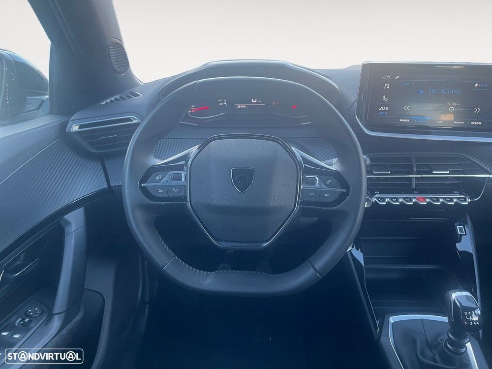 Peugeot 2008 1.2 PureTech Style - 12