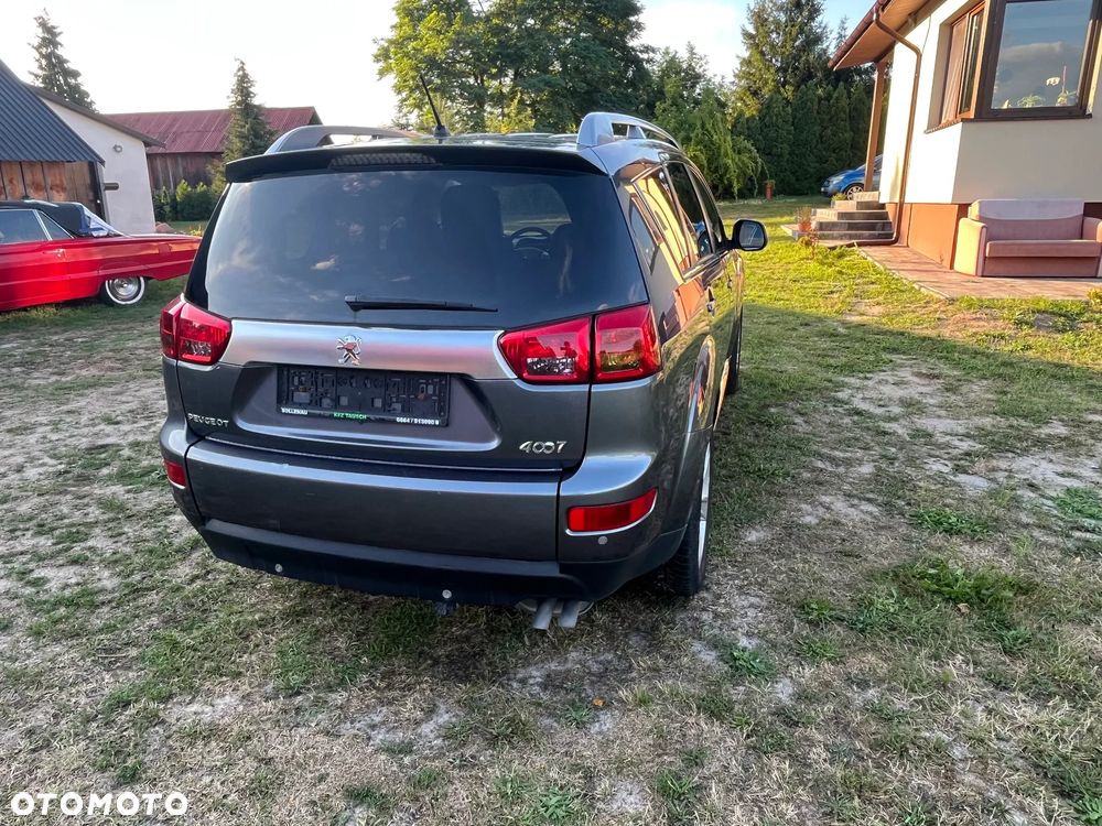 Peugeot 4007 HDI FAP 7-Sitzer Platinum - 8
