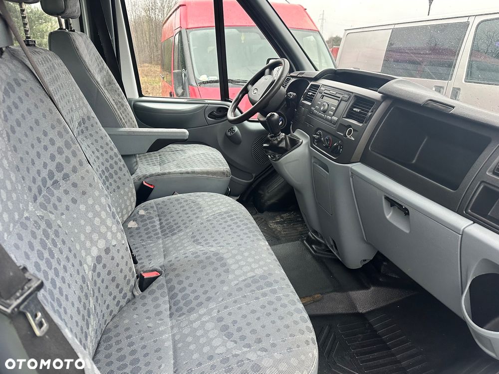 Ford Transit - 7