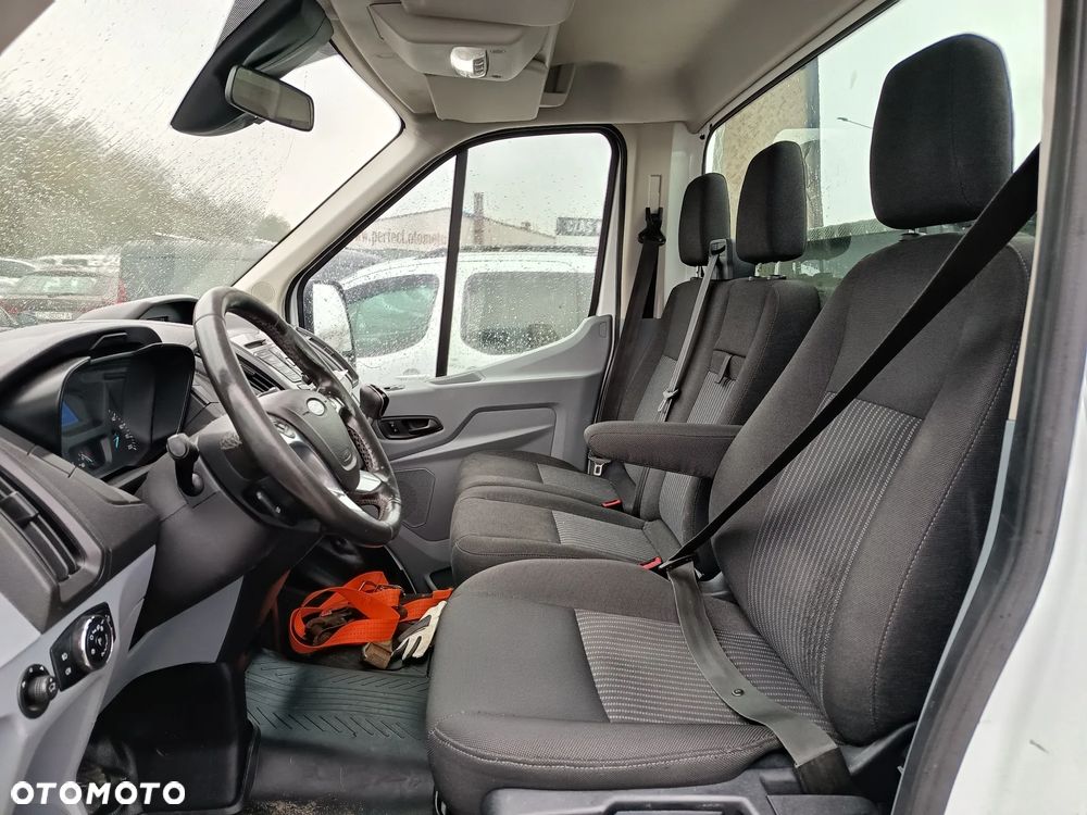 Ford Transit - 13