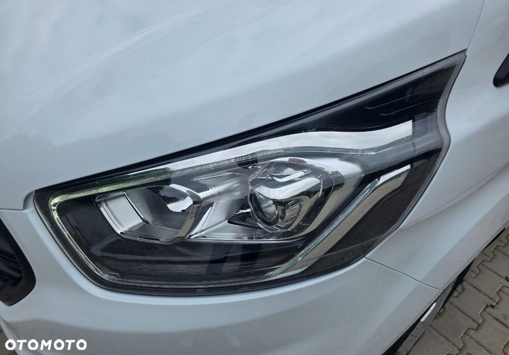 Ford Transit Custom - 33