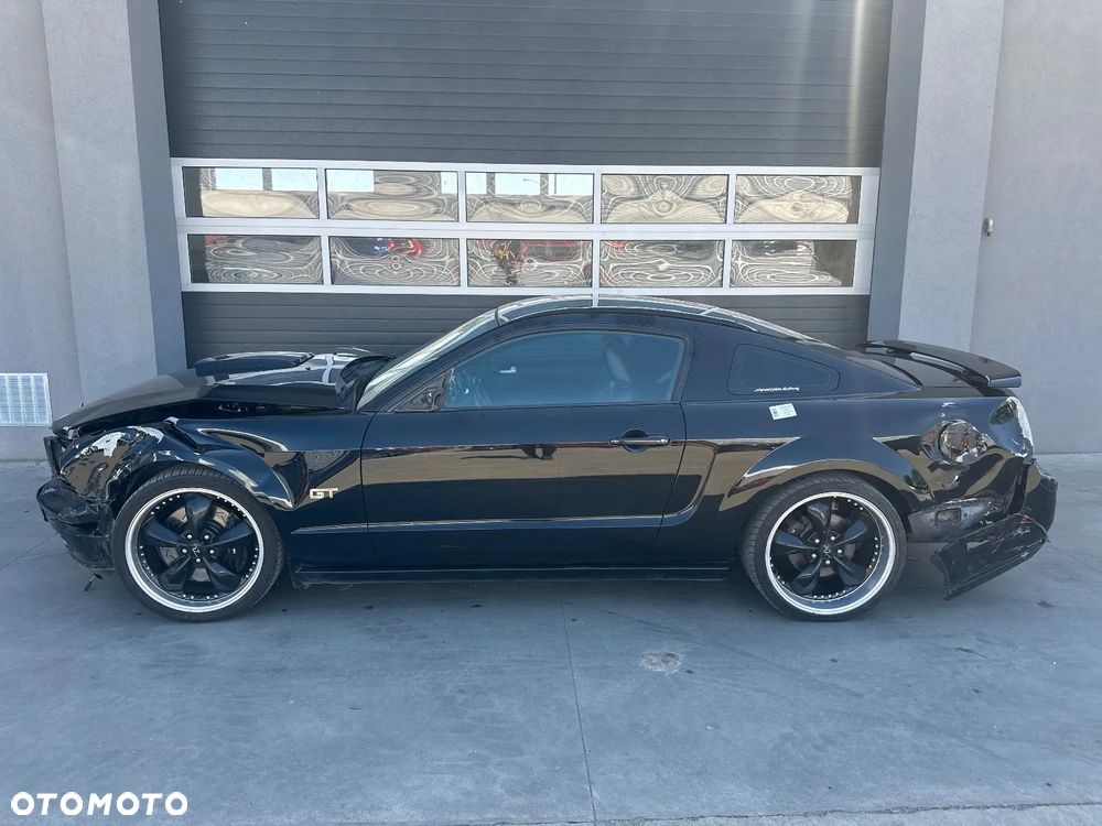 Ford Mustang - 9