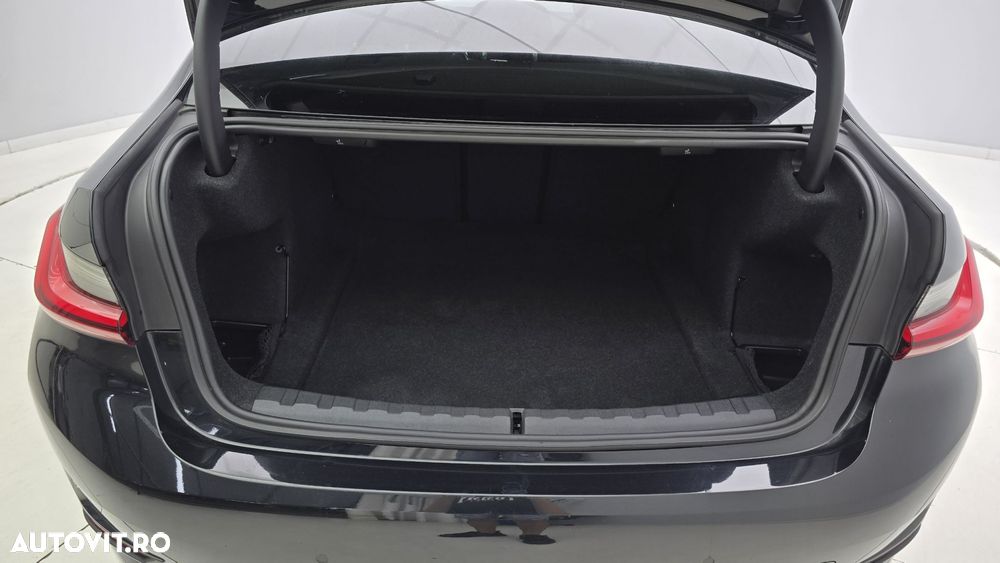 BMW Seria 3 320d xDrive AT - 25