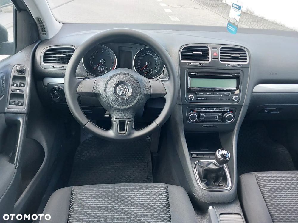 Volkswagen Golf 1.6 Team - 11