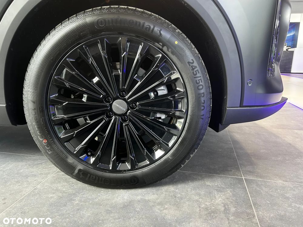 Omoda 9 1.5 Super Hybrid Exclusive AWD - 10