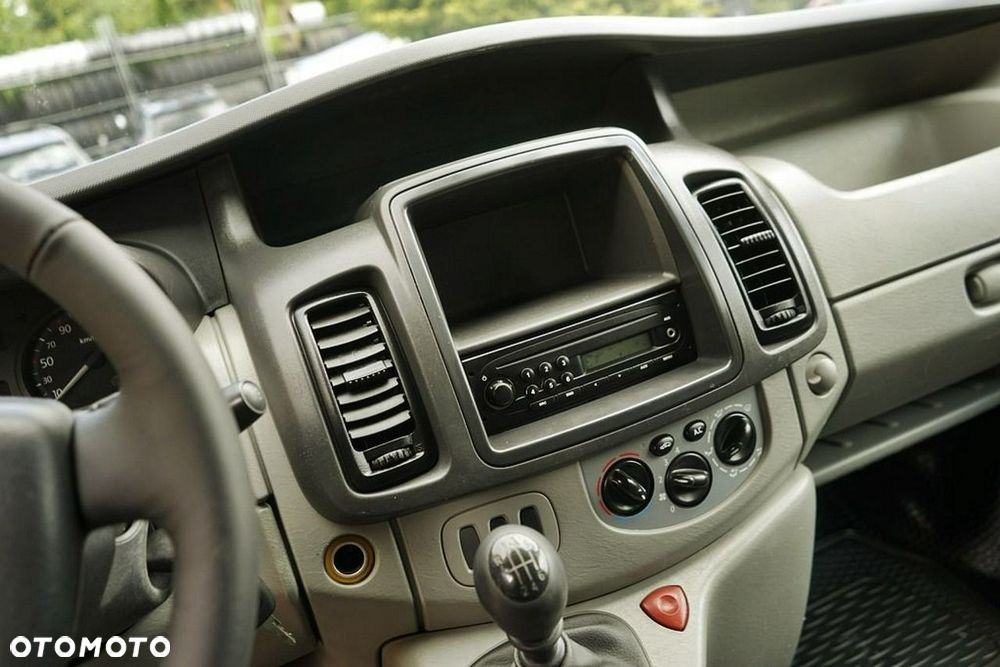 Renault Trafic - 18