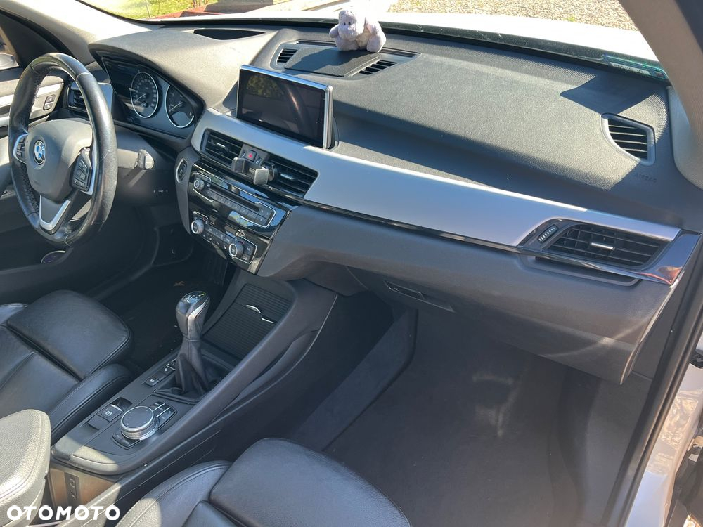 BMW X1 sDrive20d xLine - 6
