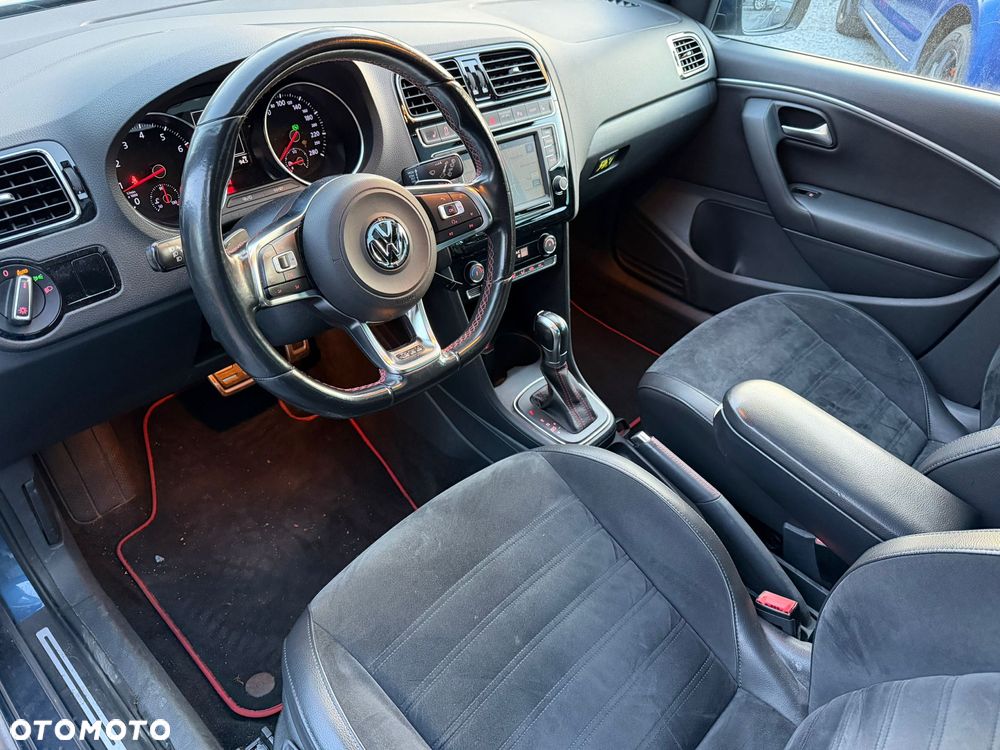Volkswagen Polo 1.8 TSI (Blue Motion Technology) DSG GTI - 13
