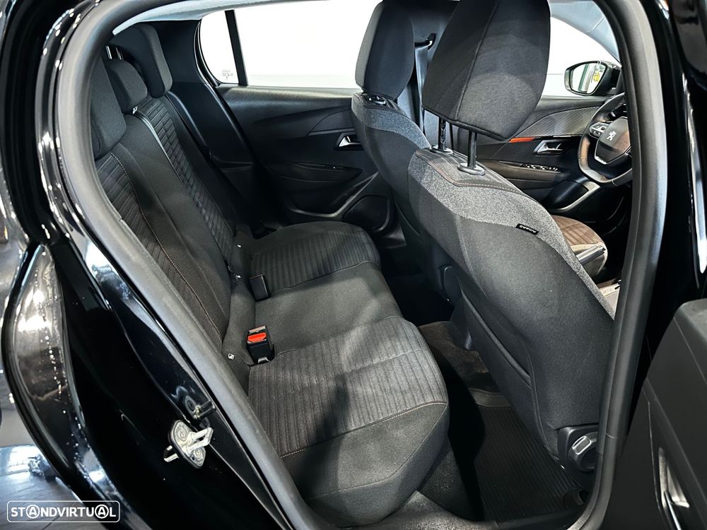 Peugeot 208 1.2 PureTech Active - 30