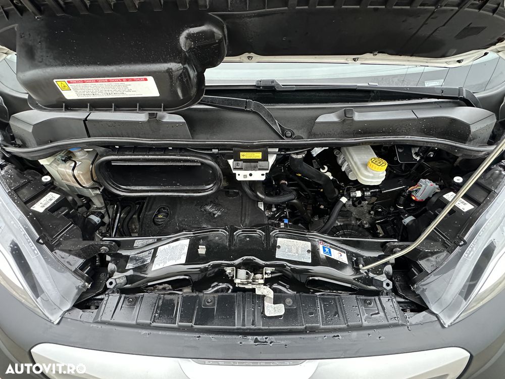 Peugeot Boxer 330 Fourgon L1H1 - 23