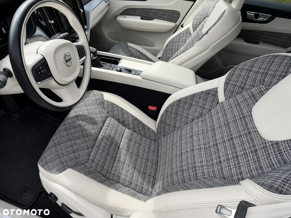 Volvo XC 60 D4 AWD Inscription - 12