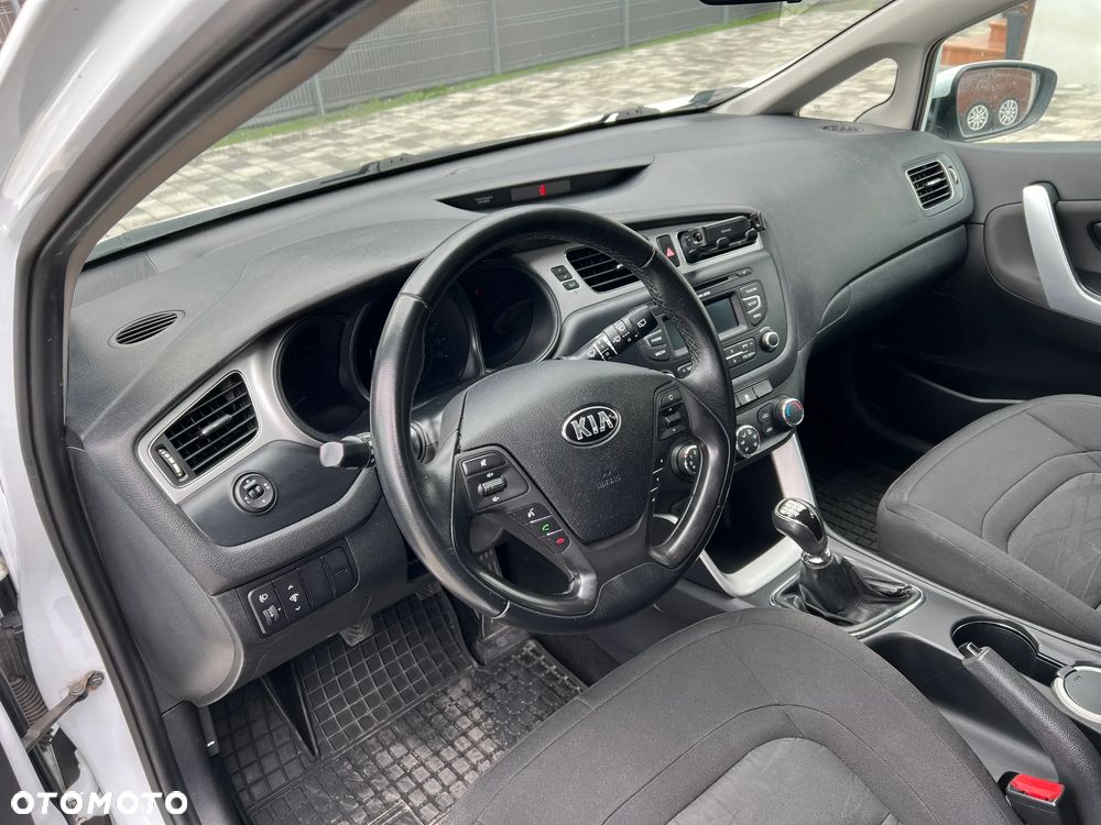 Kia Ceed 1.6 CRDi M - 6