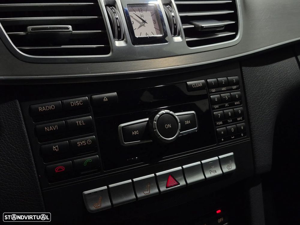 Mercedes-Benz E 300 Bluetec Hybrid Avantgarde - 38