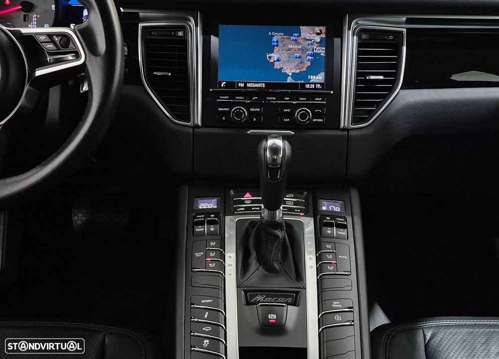Porsche Macan S - 11