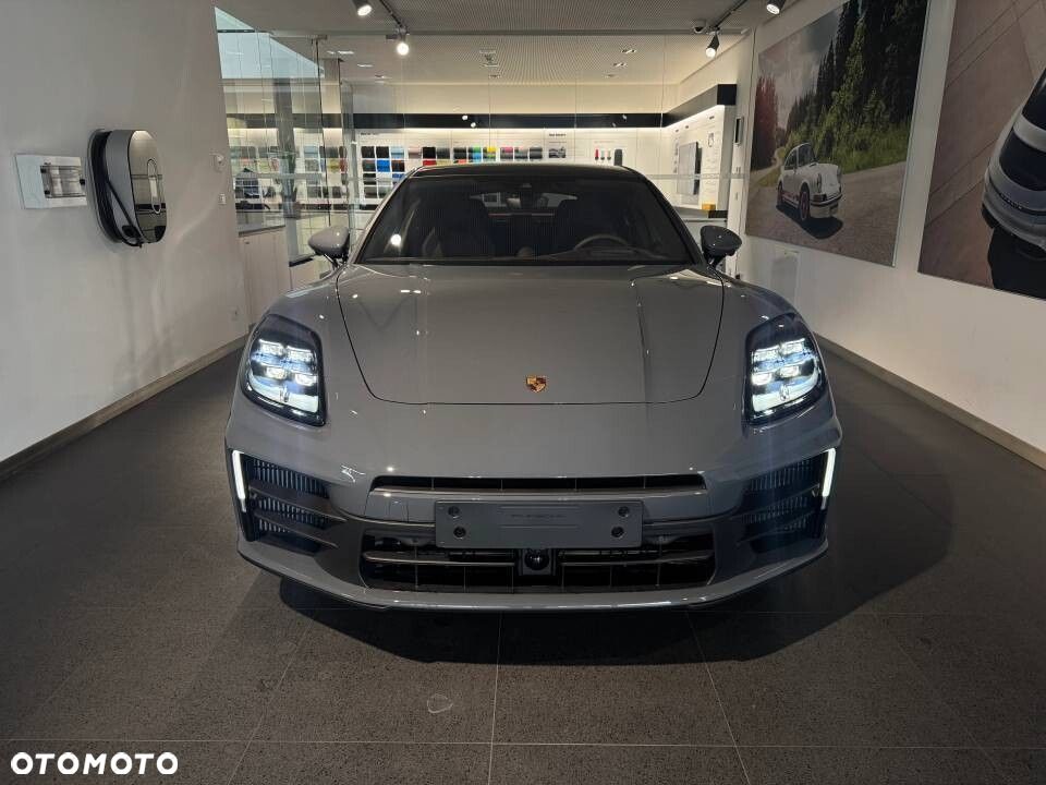 Porsche Panamera - 22