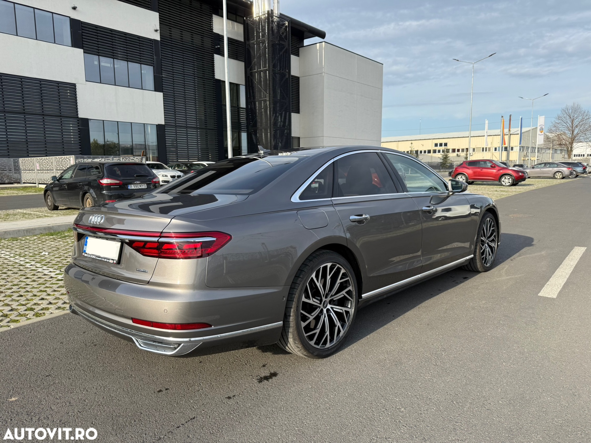 Audi A8 - 6