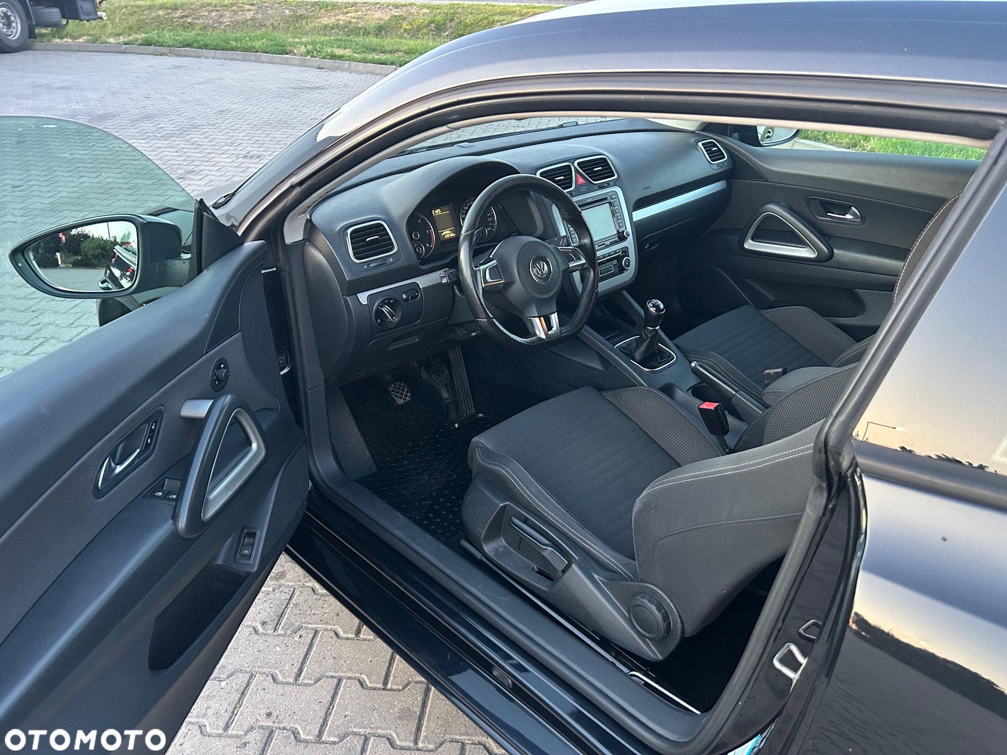 Volkswagen Scirocco 2.0 TDI - 11