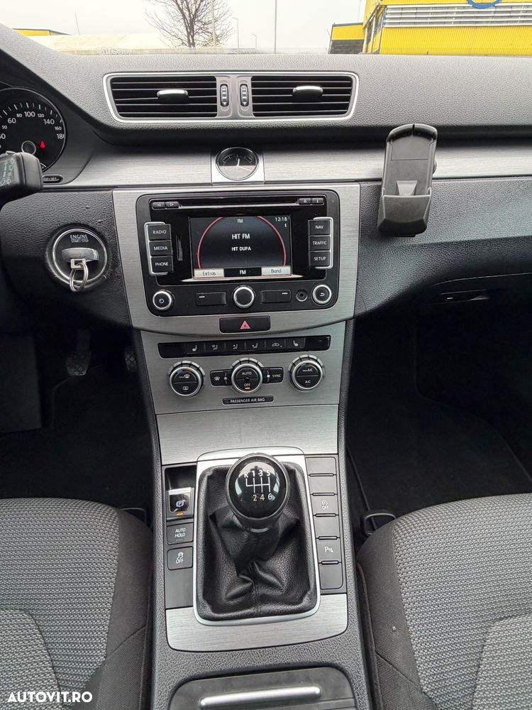 Volkswagen Passat 2.0 TDI BlueMotion Technology Business Edition - 14