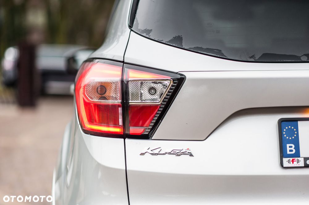 Ford Kuga 2.0 TDCi FWD ST-Line - 9