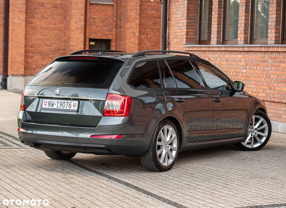 Skoda Octavia 2.0 TDI 4x4 Elegance DSG - 3