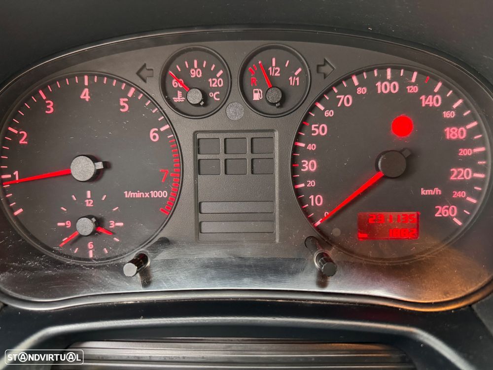 Audi A3 1.6 Attraction EC - 7