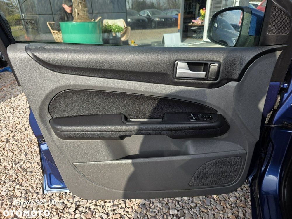 Ford Focus - 28