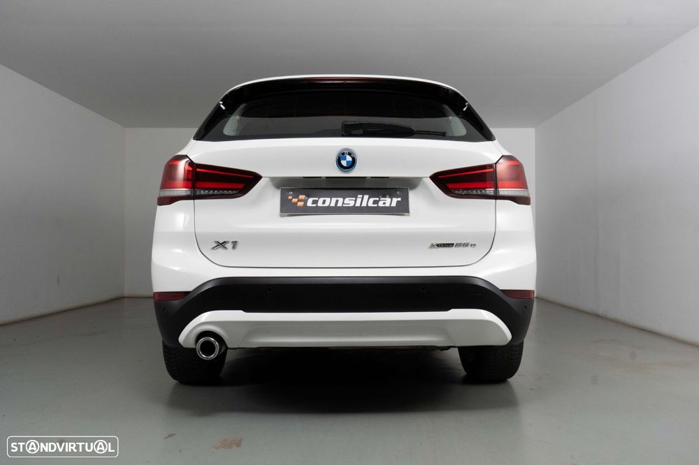 BMW X1 25 e xDrive Corporate Edition - 5