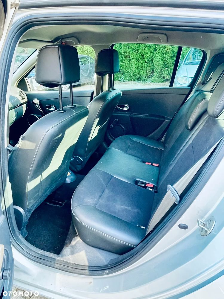 Renault Clio 1.5 dCi Alize - 15