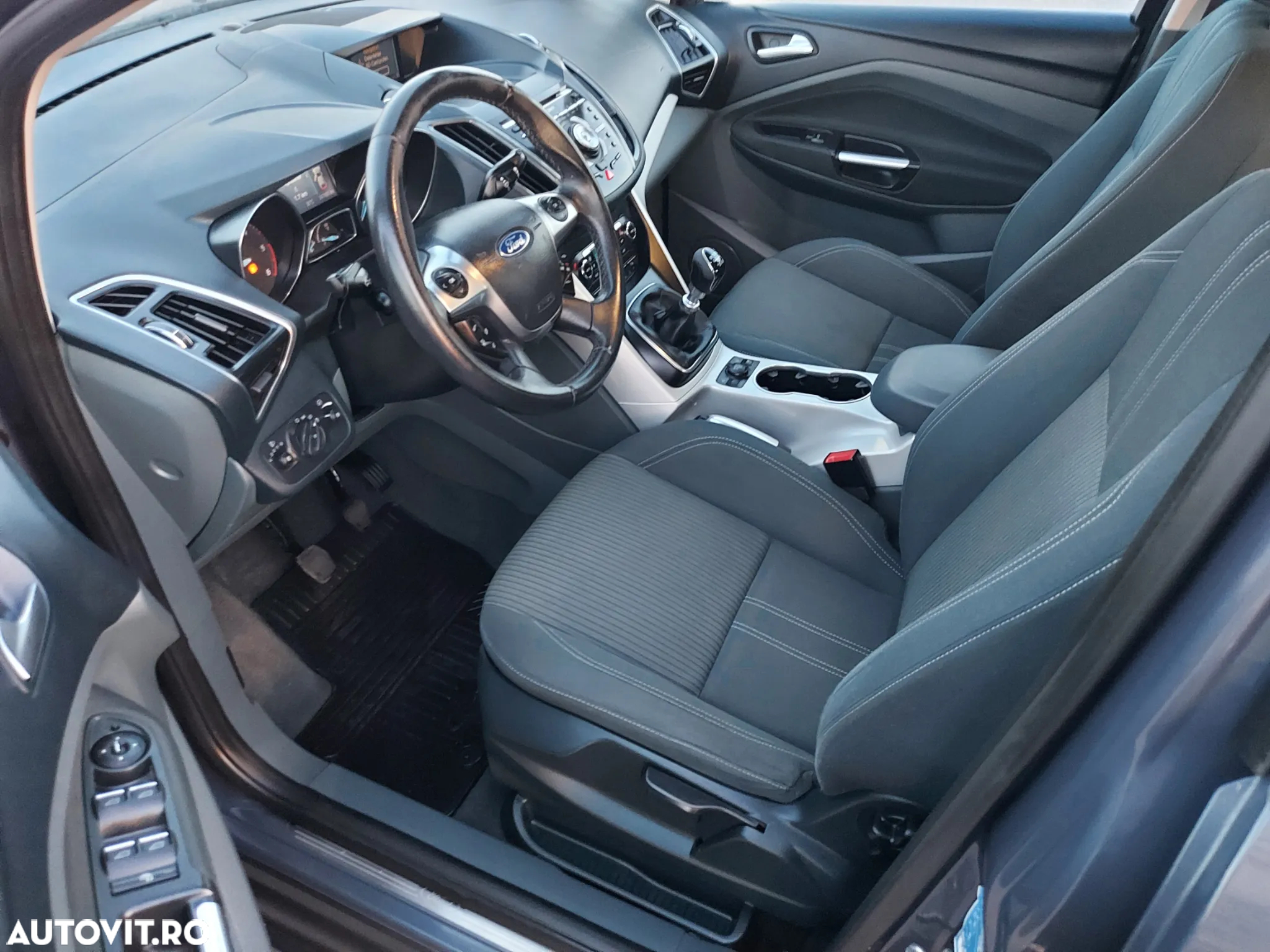 Ford Grand C-Max - 9