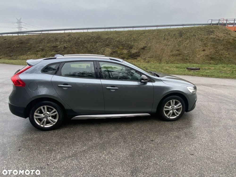 Volvo V40 T3 Drive-E Momentum - 19