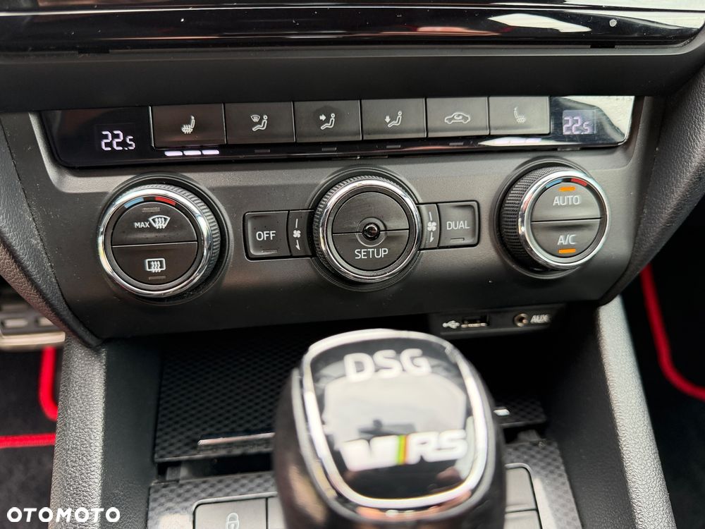 Skoda Octavia 2.0 TDI DSG RS - 17