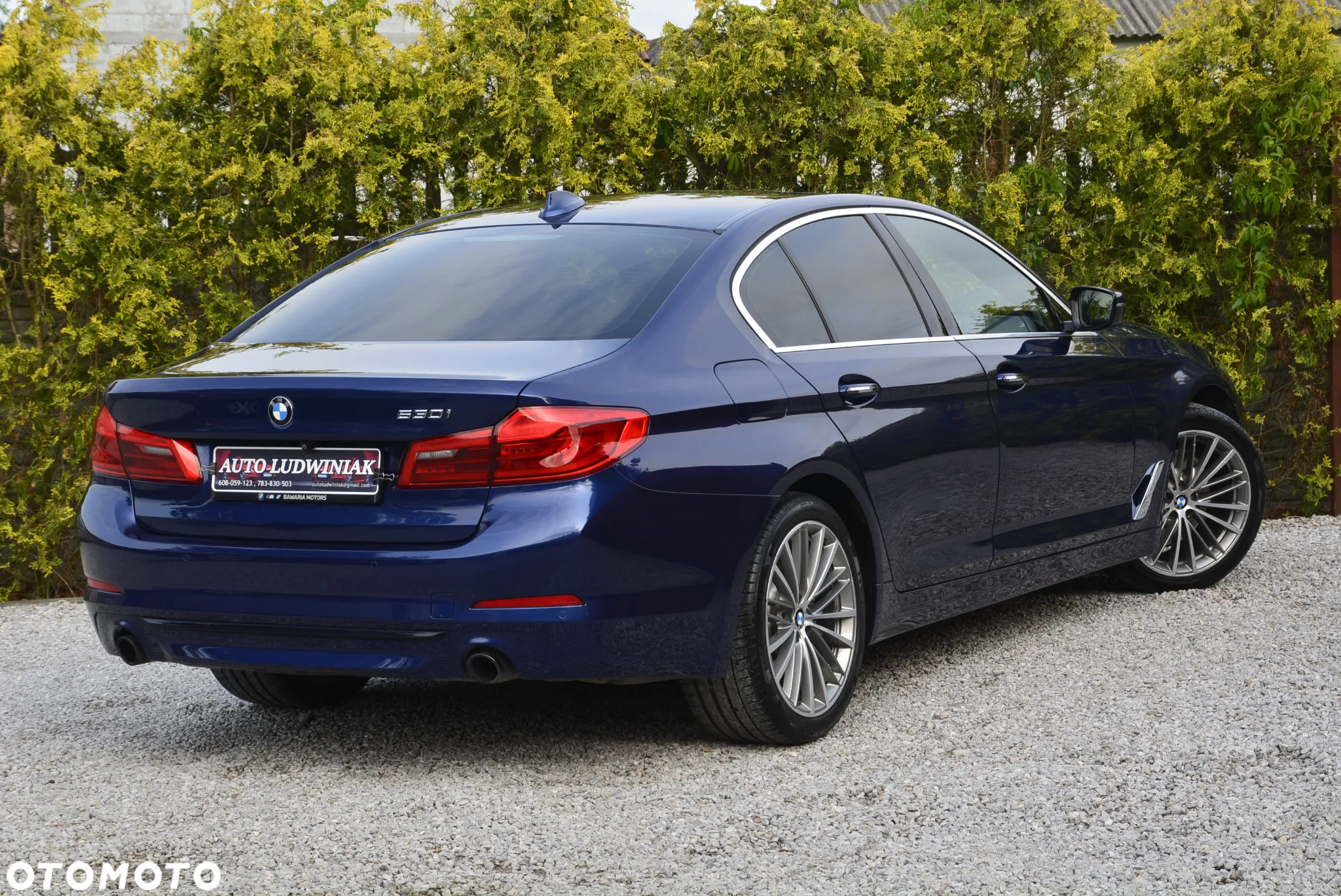BMW Seria 5 530i Sport Line sport - 8