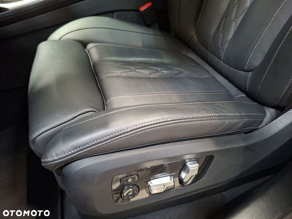 BMW X7 - 14