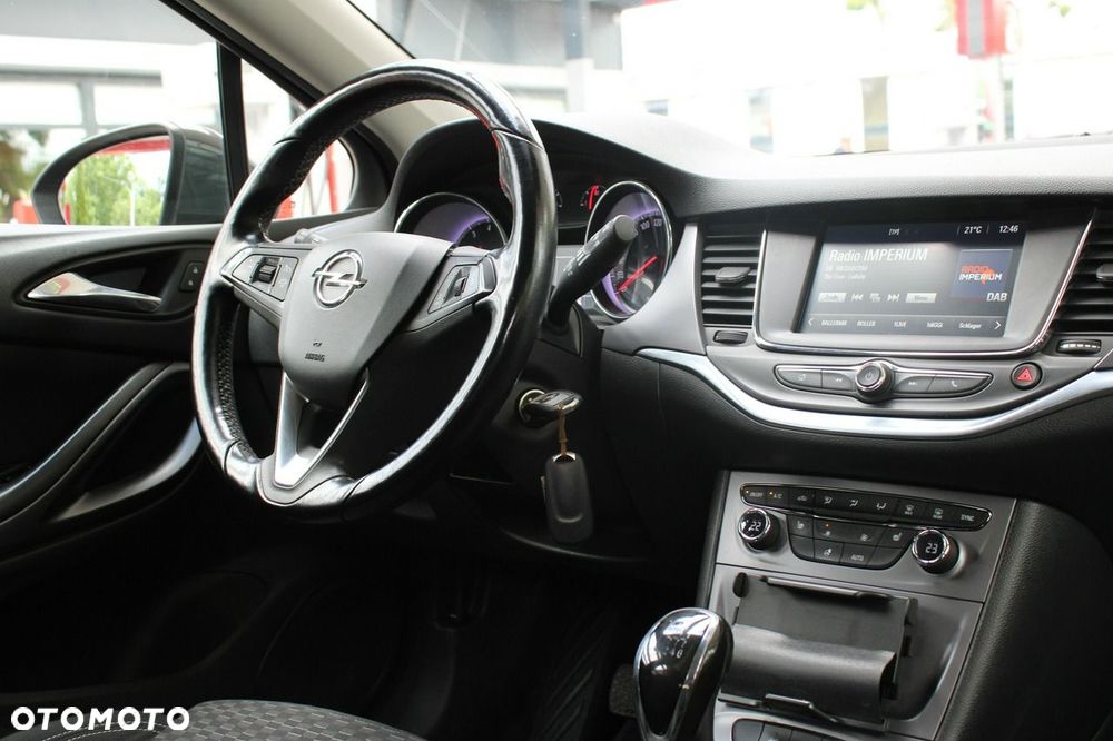 Opel Astra 1.4 T Dynamic - 22