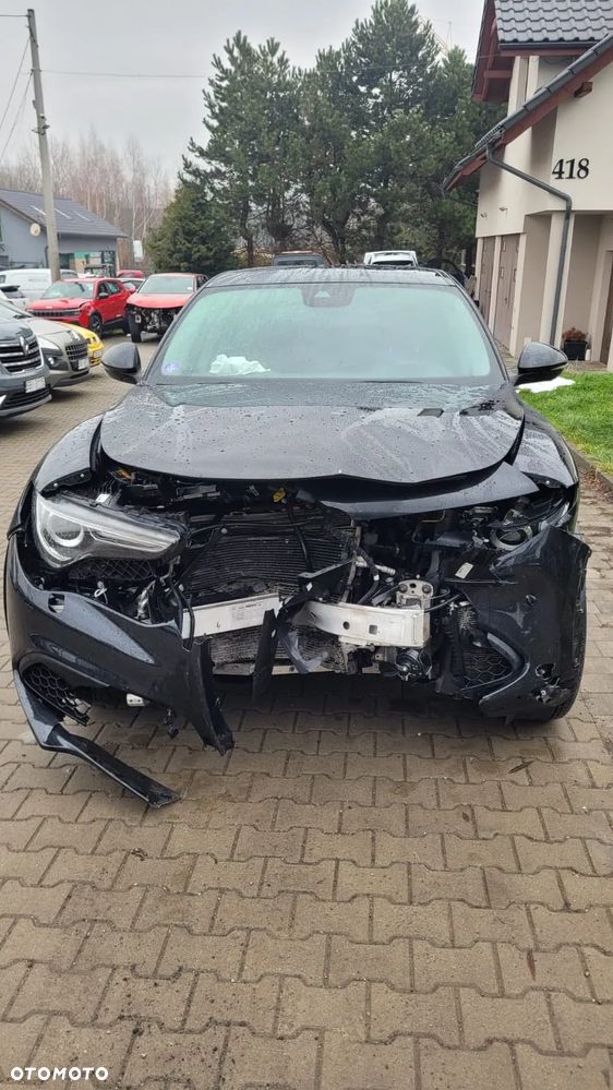Alfa Romeo Stelvio 2.0 Turbo 16V AT8-Q4 Executive - 7