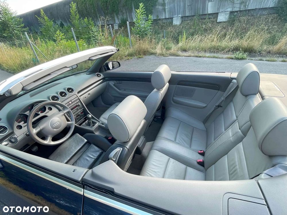 Audi A4 Cabrio - 12