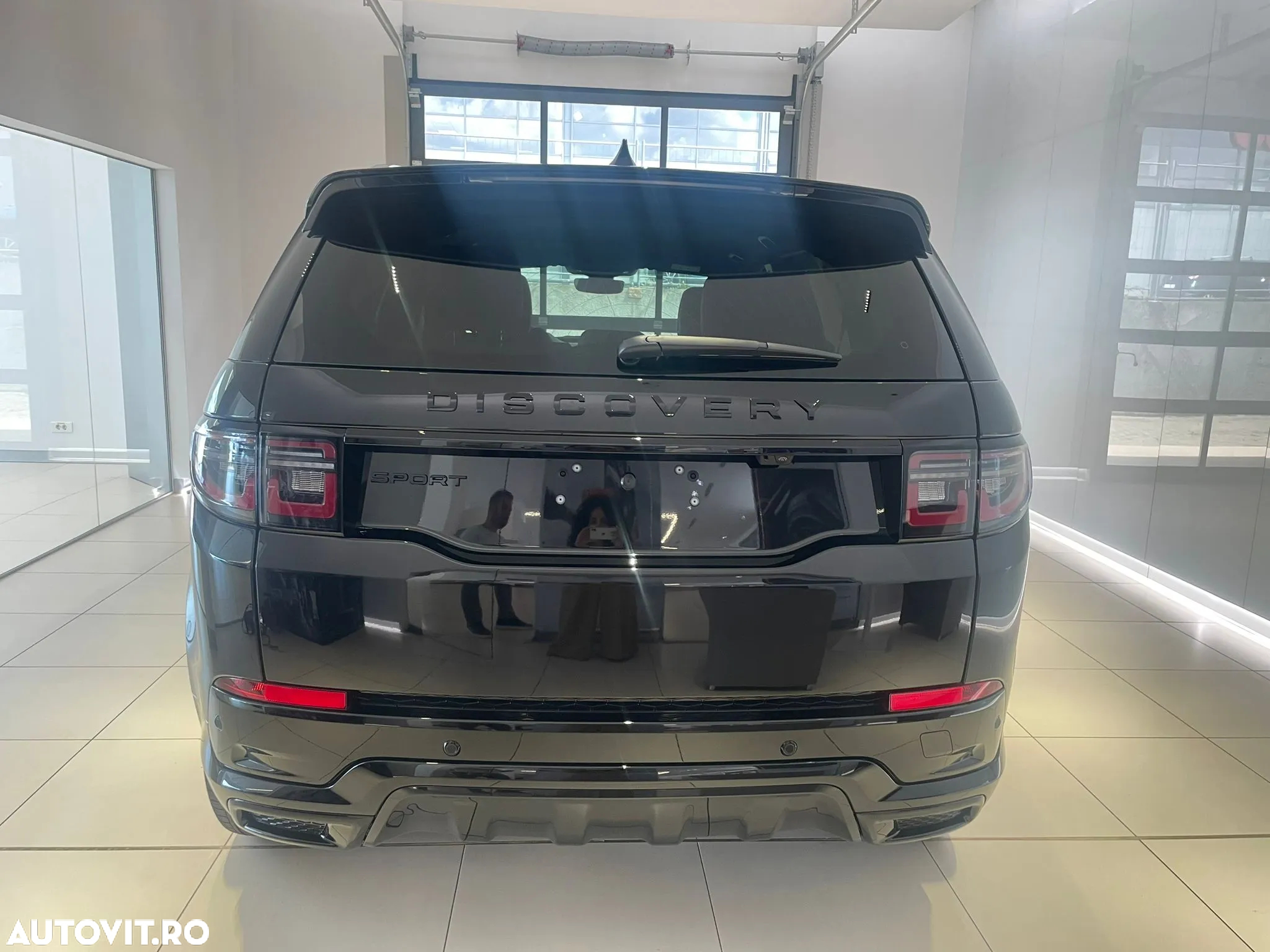 Land Rover Discovery Sport 2.0 D165 R-Dynamic MHEV SE - 5