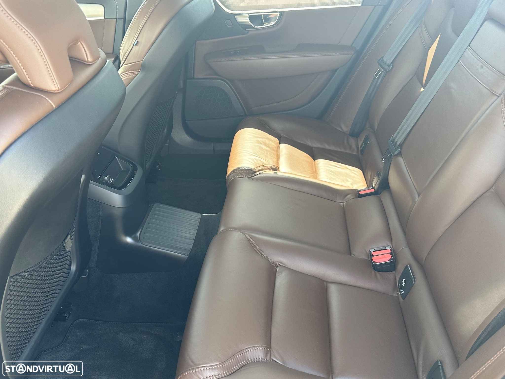 Volvo S90 - 12