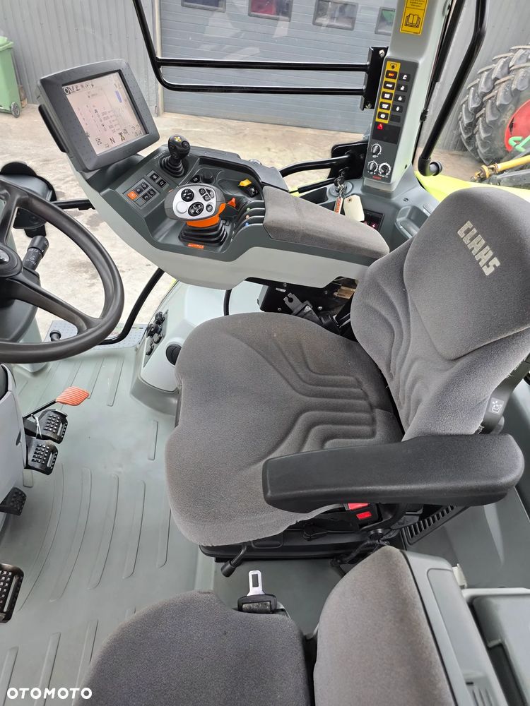 Claas Arion 650 Cebis - 12