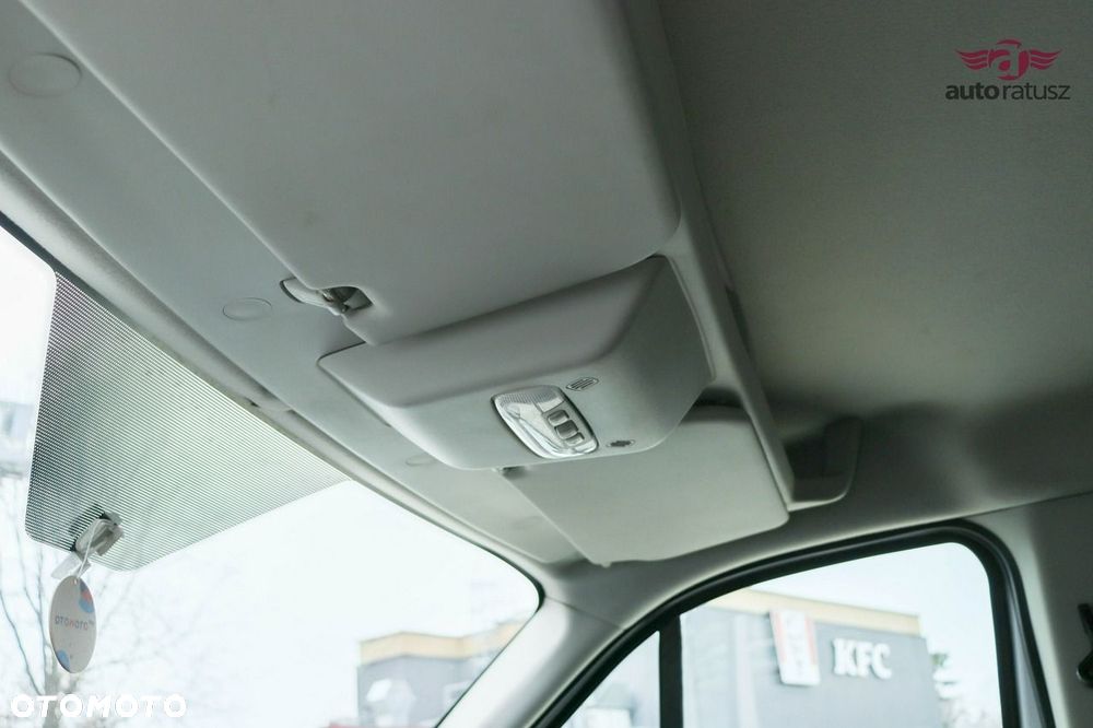 Ford Transit - 32