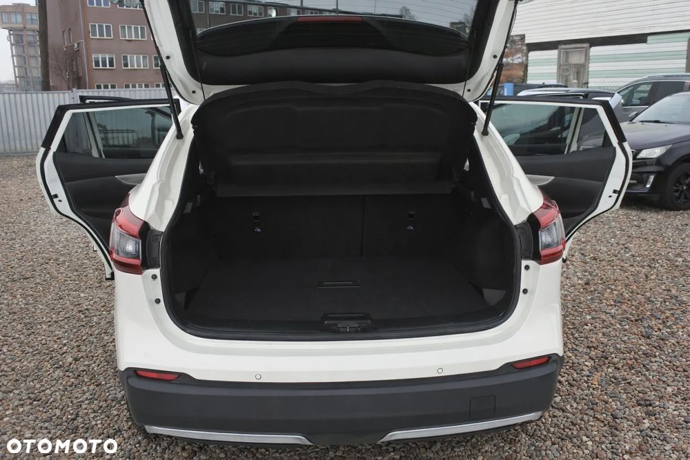 Nissan Qashqai 1.2 DIG-T Xtronic TEKNA - 11