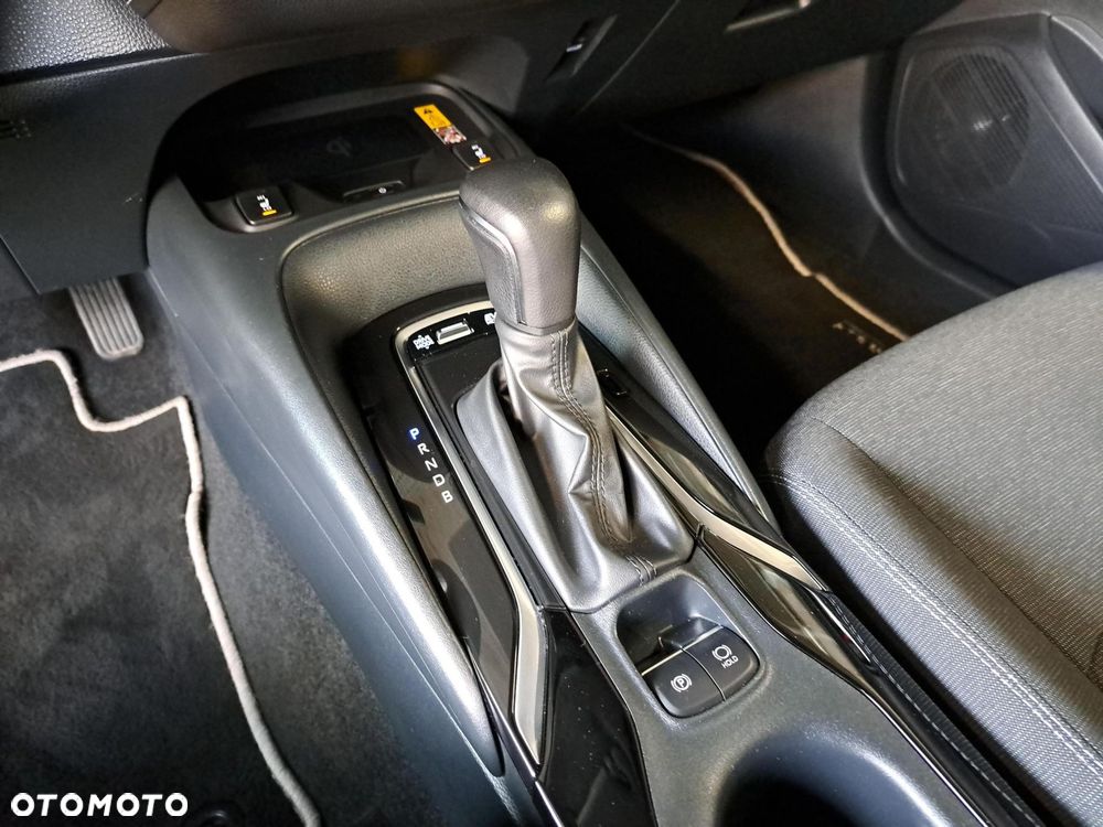 Toyota Corolla 1.8 Hybrid Comfort - 25