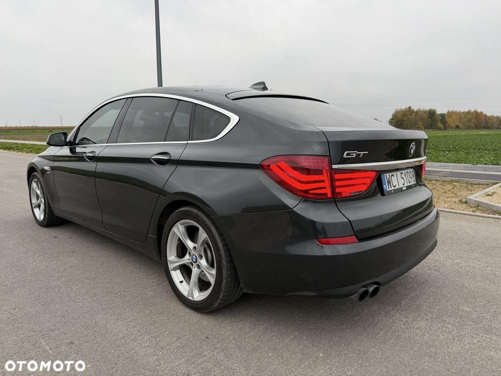 BMW 5GT - 4