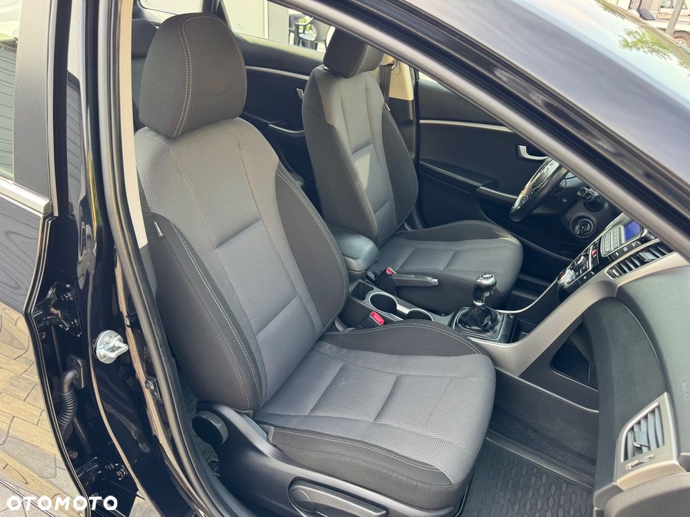 Hyundai i30 1.4 BlueDrive Run - 22