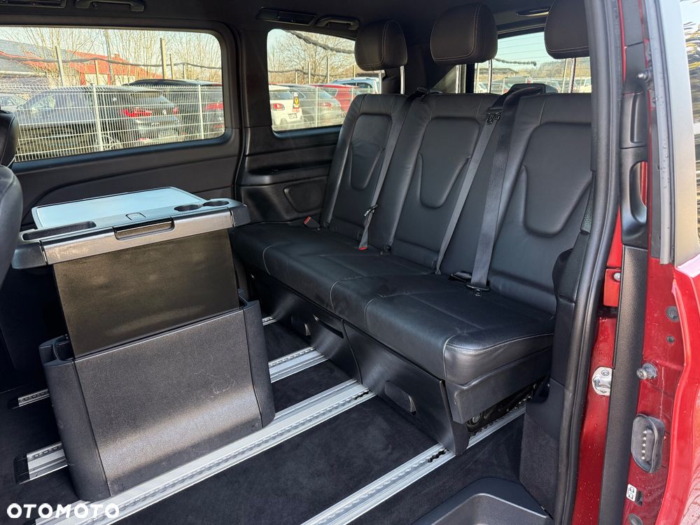 Mercedes-Benz Klasa V 300 d kompakt 9G-TRONIC - 10