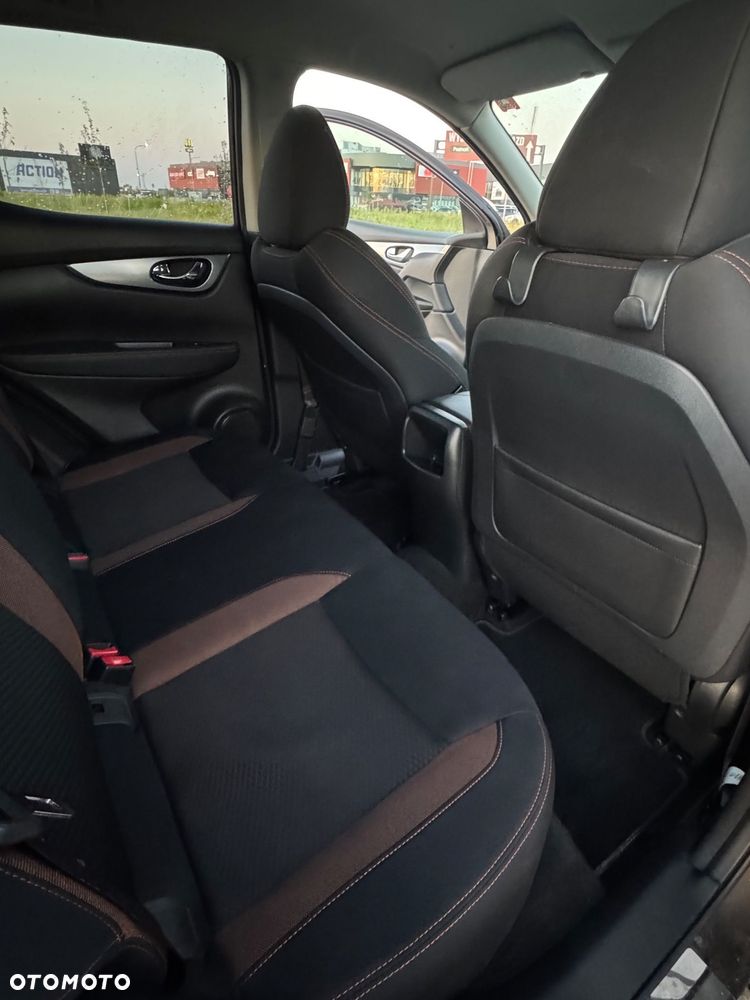 Nissan Qashqai 1.3 DIG-T N-Connecta - 6