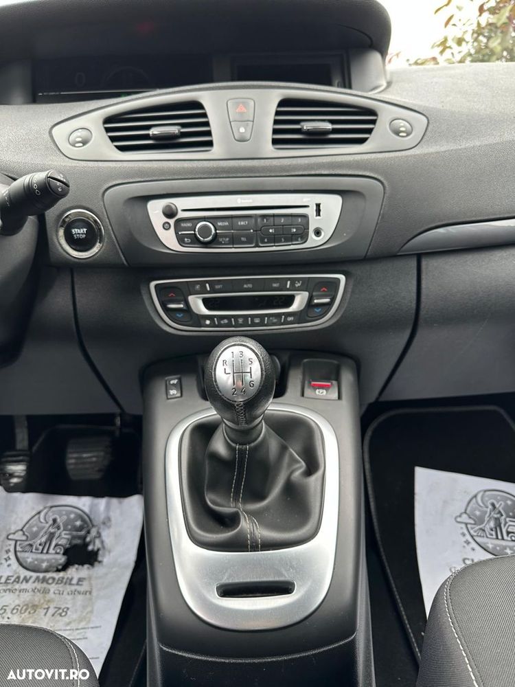 Renault Scenic - 12