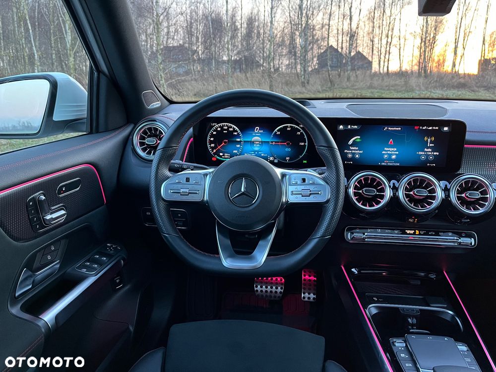 Mercedes-Benz EQB 350 66.5kWh 4-Matic AMG Line - 11