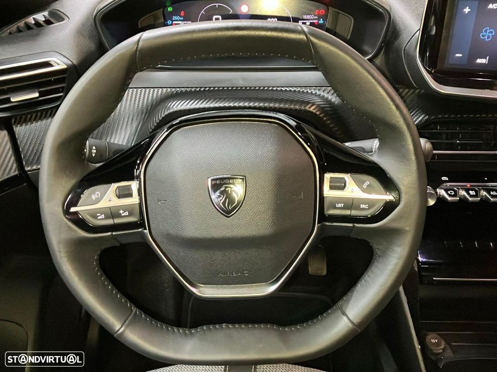 Peugeot 2008 1.2 PureTech Allure - 11