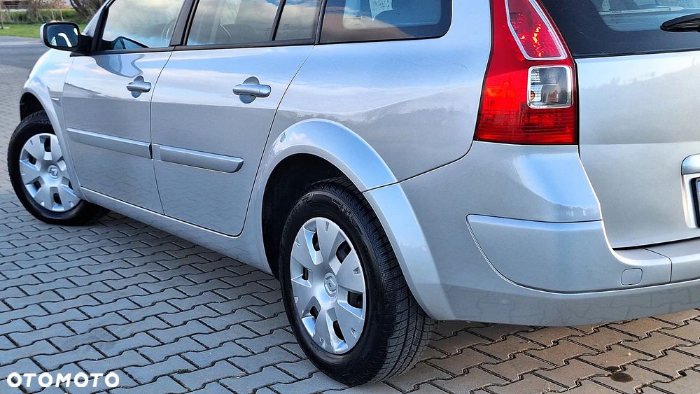Renault Megane 1.6 16V 100 Authentique - 5